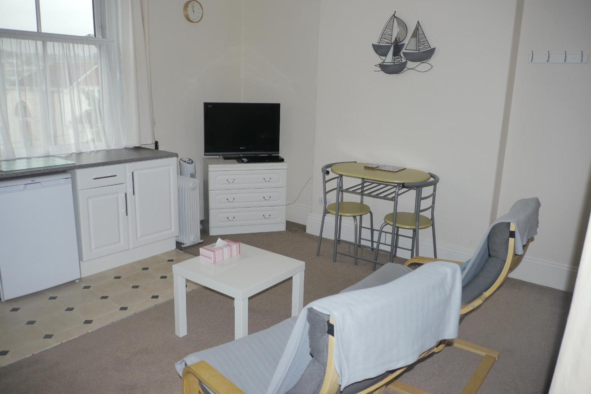 Broadshade Holiday Apartments Paignton Room photo